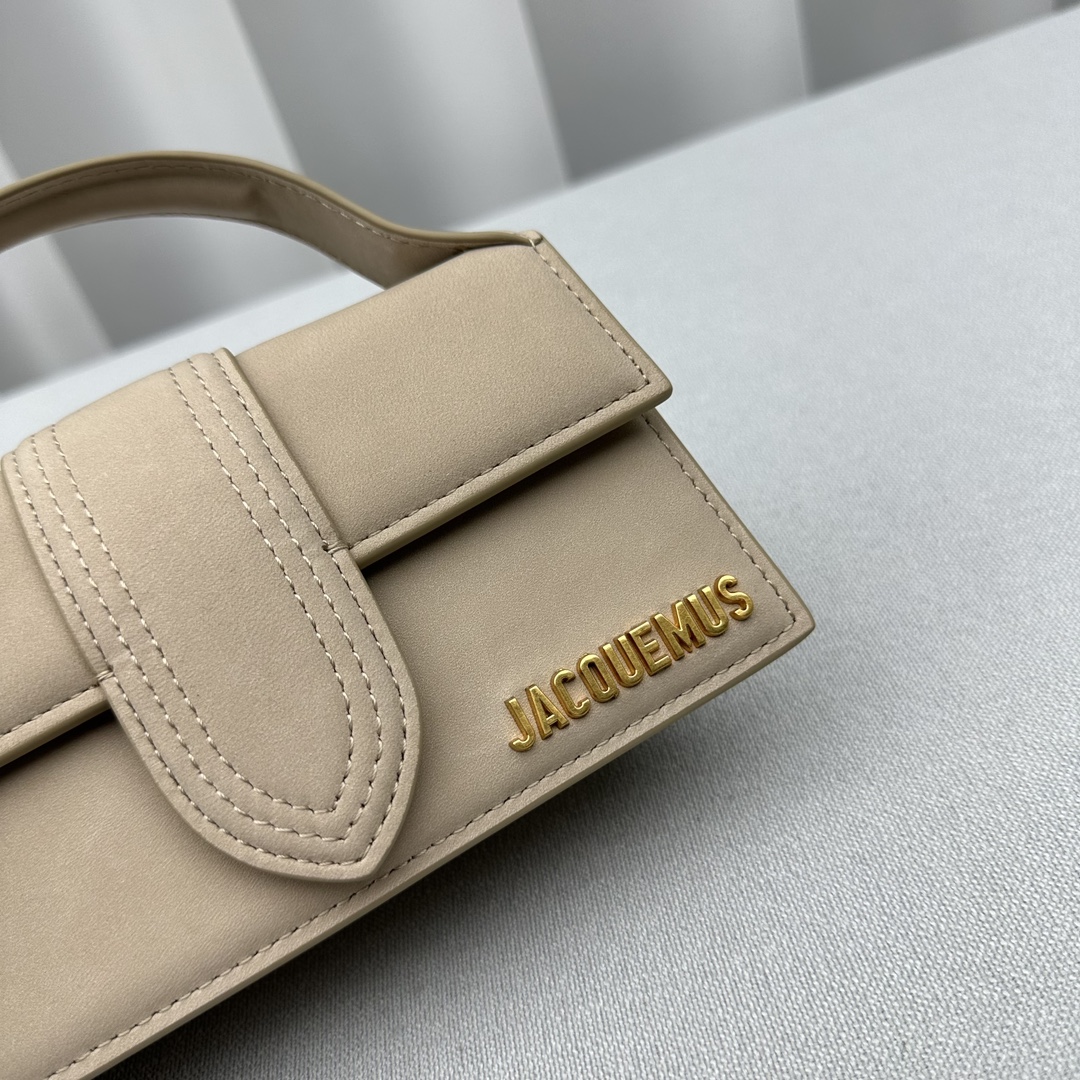 Jacquemus Satchel Bags